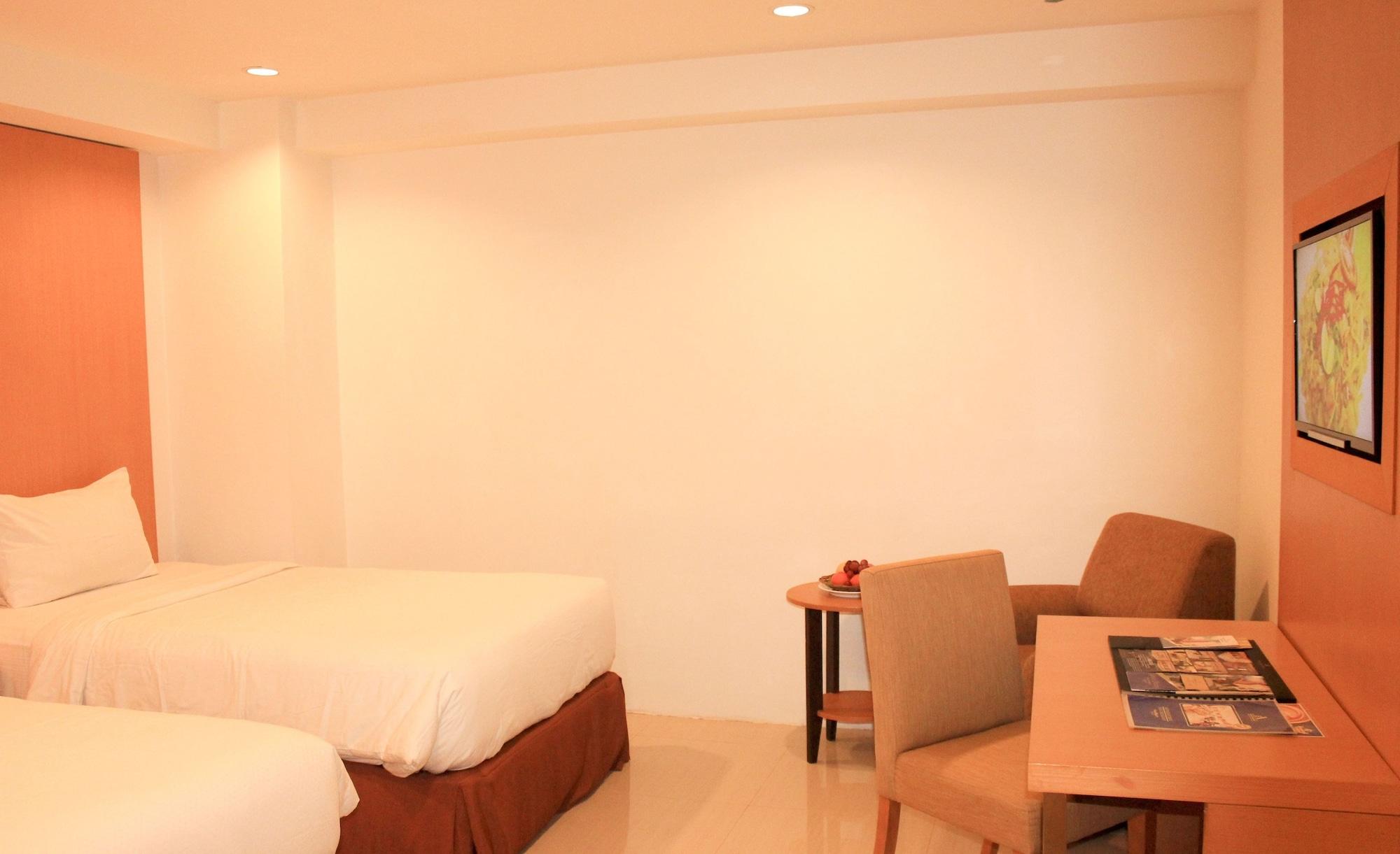 Grand Asia Hotel Makassar Exterior foto