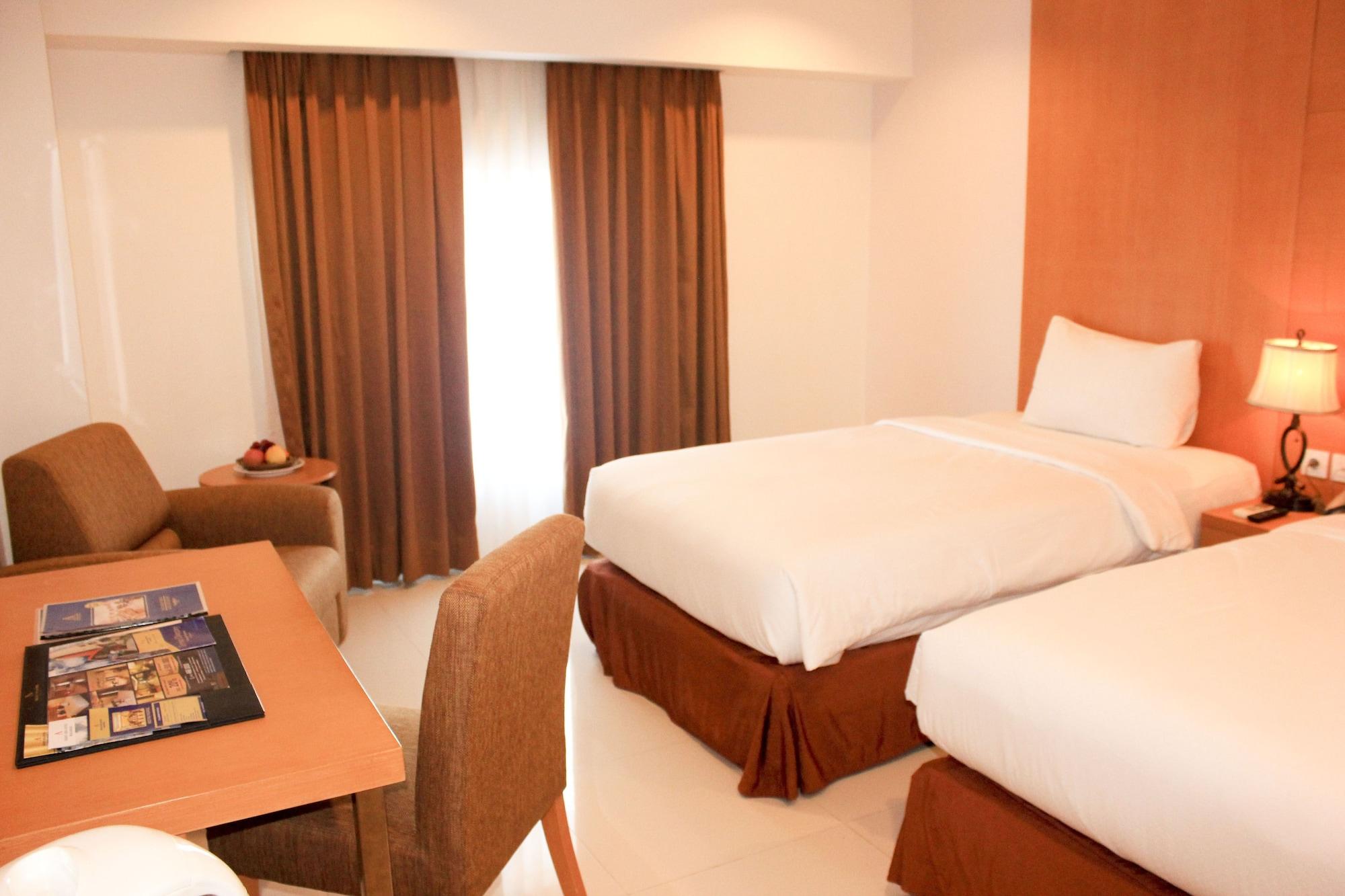 Grand Asia Hotel Makassar Exterior foto