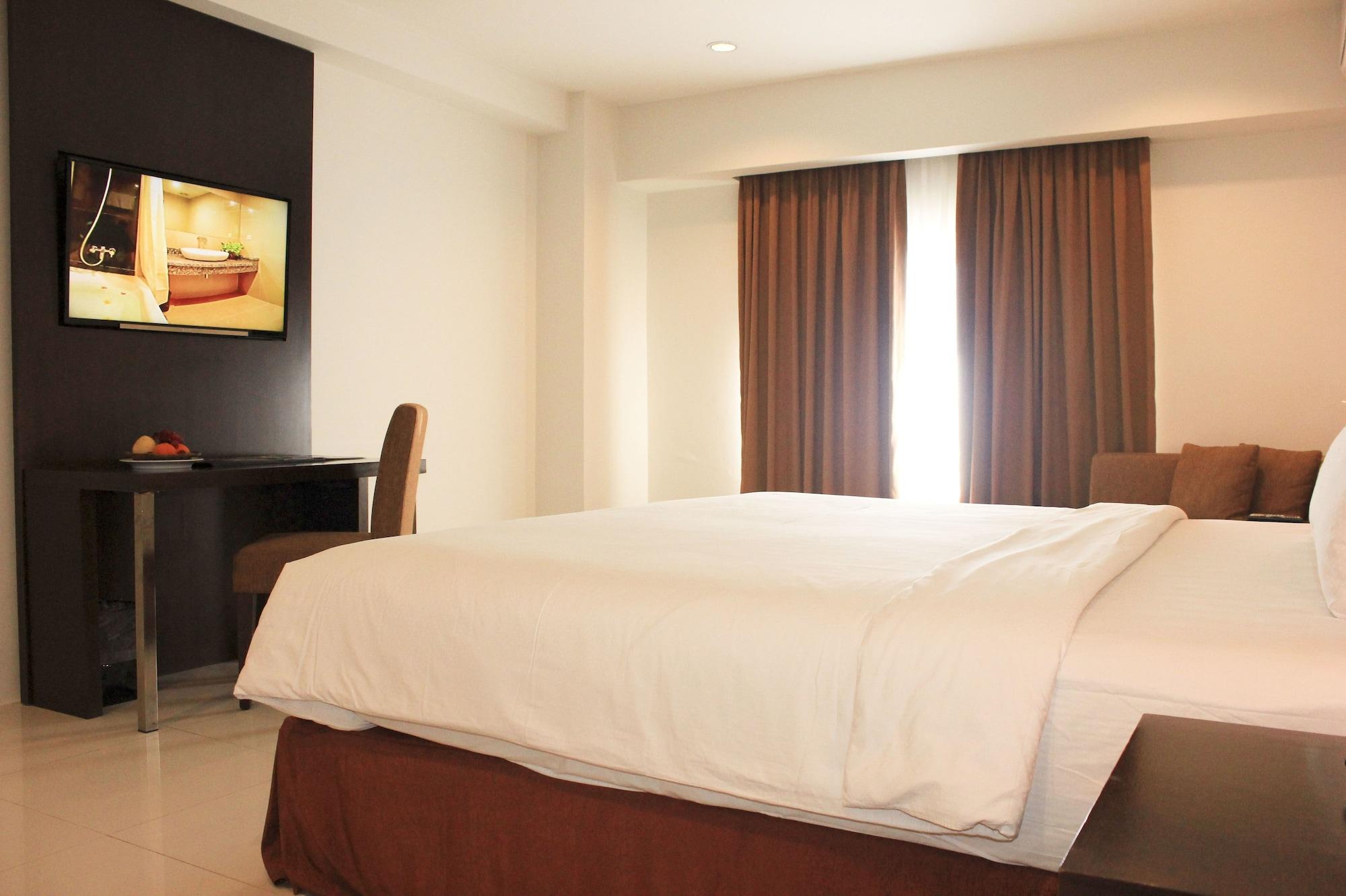 Grand Asia Hotel Makassar Exterior foto