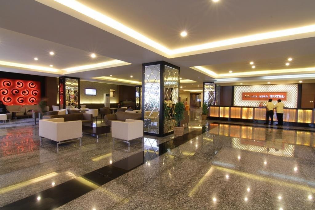 Grand Asia Hotel Makassar Exterior foto