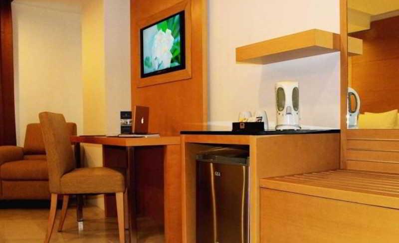 Grand Asia Hotel Makassar Exterior foto