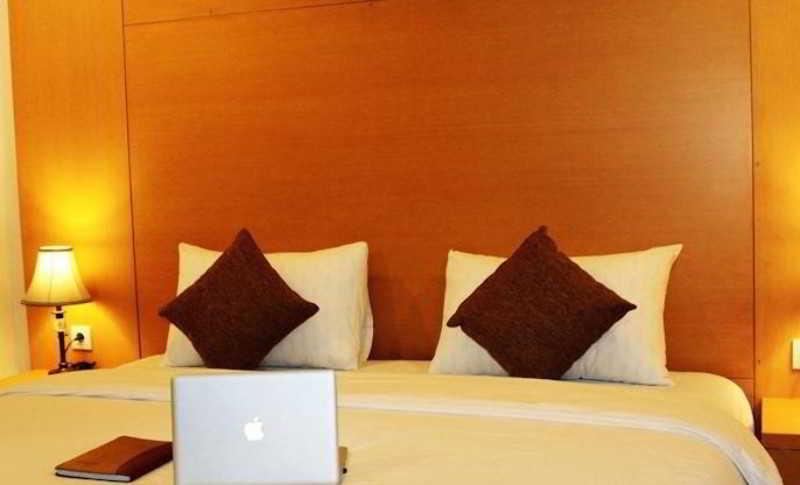 Grand Asia Hotel Makassar Exterior foto